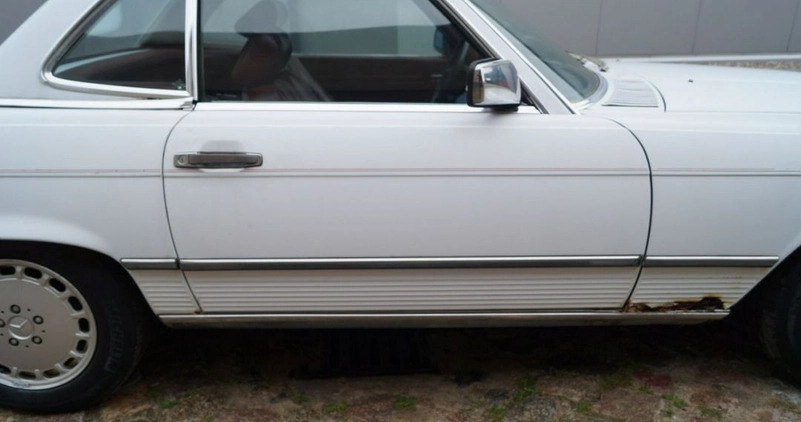 Mercedes-Benz SL cena 42900 przebieg: 149928, rok produkcji 1988 z Janikowo małe 781